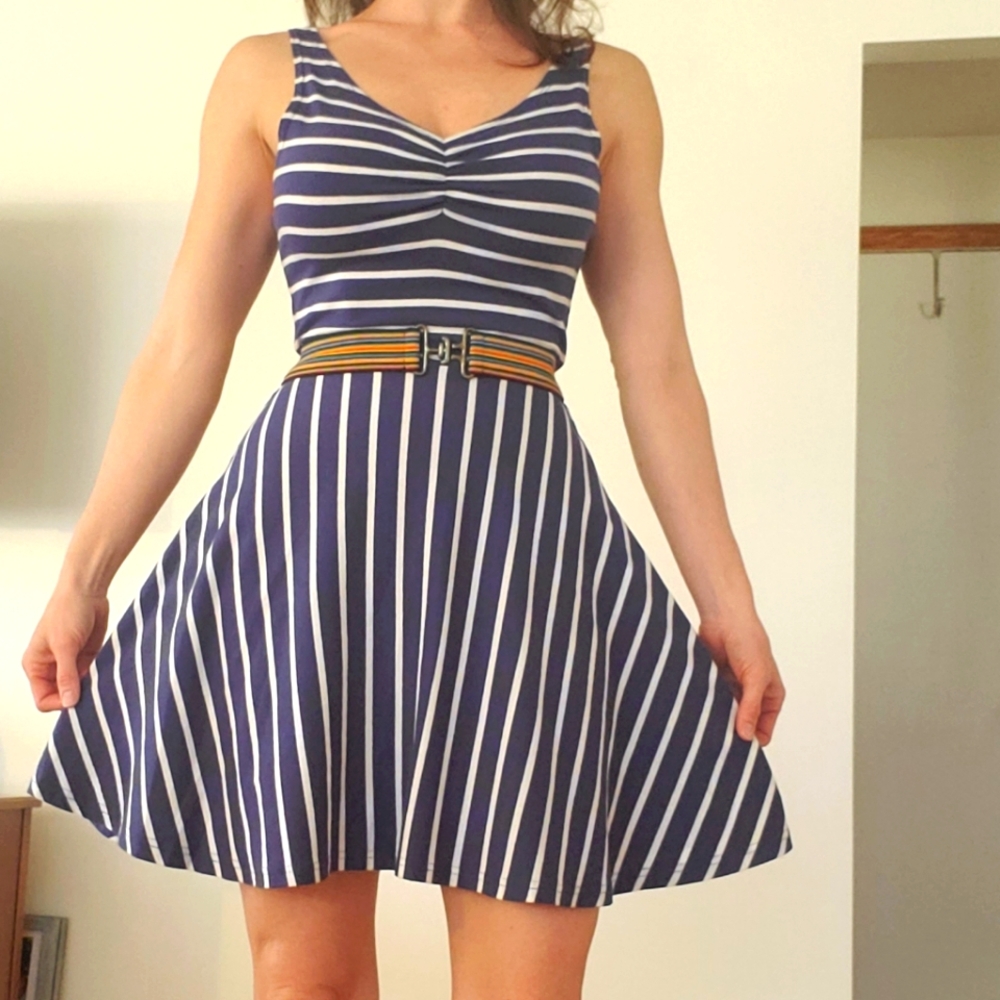 3/$25 Retro cotton blend sailor dress sz S/M